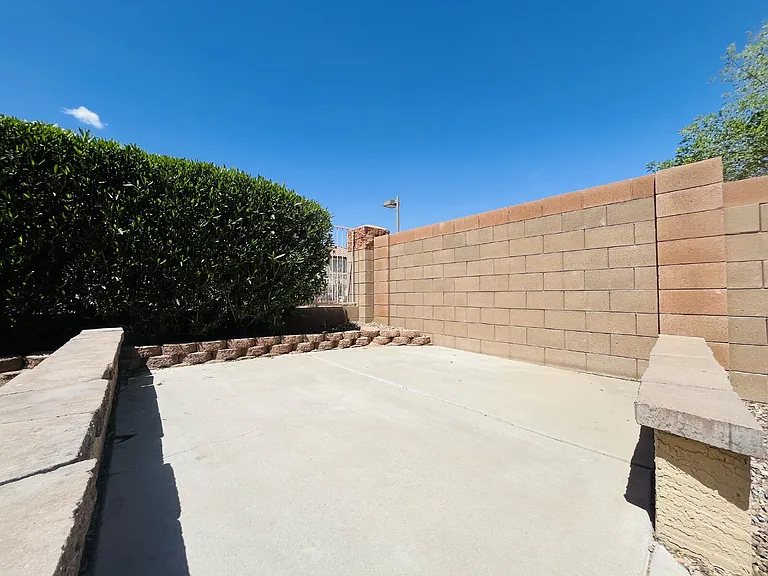 8202 S 47th Ave — Photo 33
