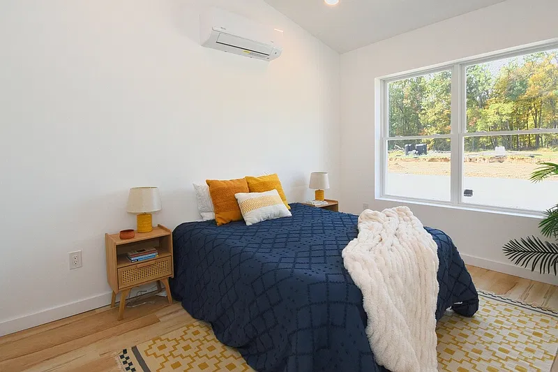 2 bed, 1.0 bath, 1134 sqft, $2,950 — Photo 4