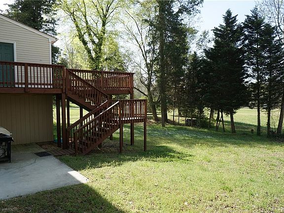 4th image of 12620 Parker Ln