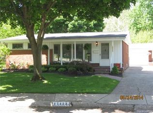 17423 Hizmet St, Livonia, MI 48152