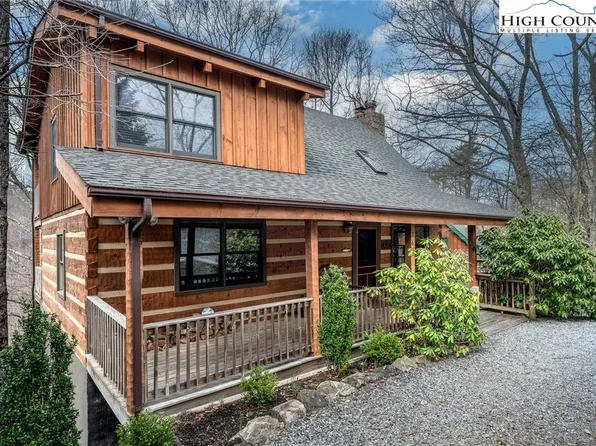 164 Little Boulder Lane, Seven Devils, NC 28604