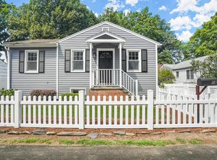 18 Cary Rd, Riverside, CT 06878