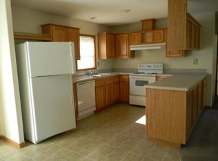 428 Warren Rd, Carbondale, IL 62901