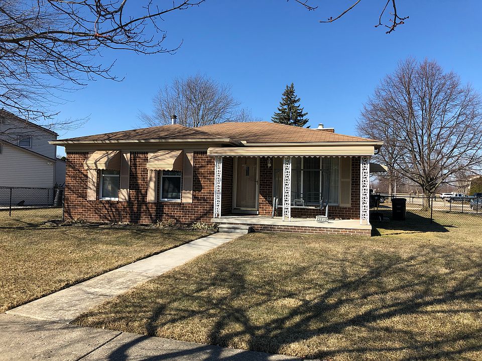 1st image of 19160 Lancaster Dr