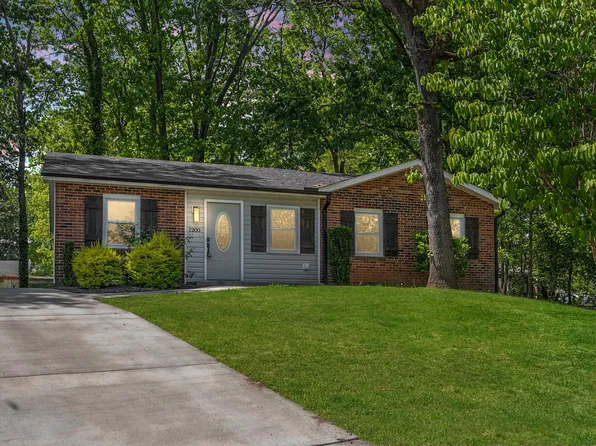 1200 Armstrong Cir, Raleigh, NC 27610