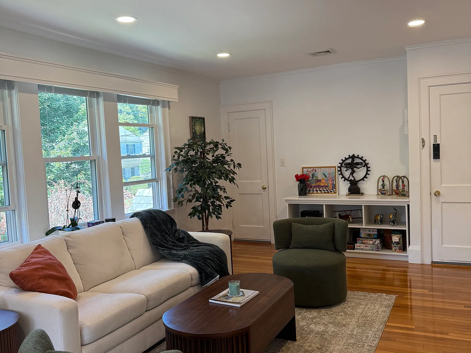 Cloverdale Rd, Newton Highlands — Photo 1