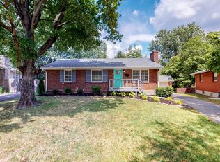 2820 Meadow Dr, Louisville, KY