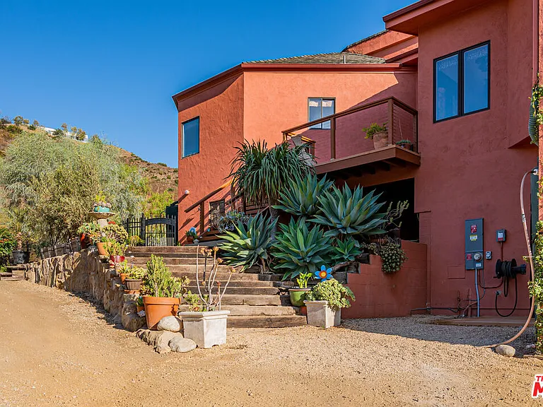 34136 Mulholland Hwy — Photo 58