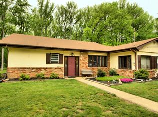 3 Maple Ct, Rumson, NJ 08555