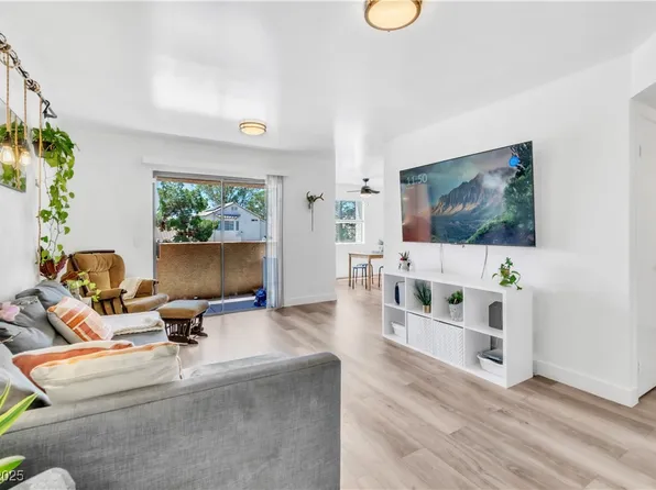 3151 Soaring Gulls Dr Unit 2136, Las Vegas, NV 89128