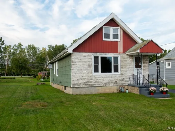 3650 2nd St, Buffalo, NY 14219