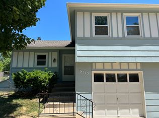 6315 Hallet St, Shawnee, KS 66216
