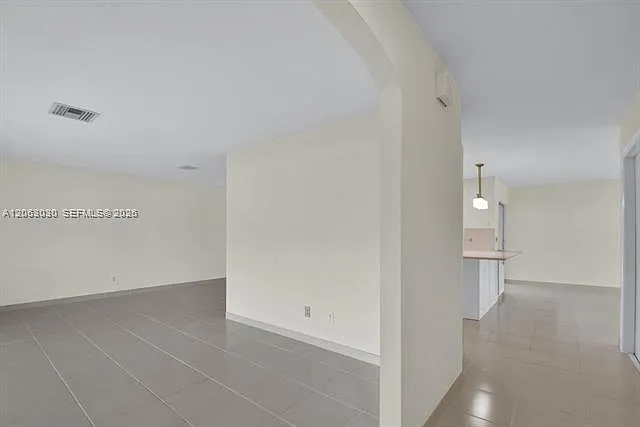 2480 Windsor Rd — Photo 10