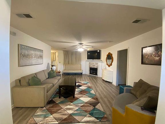 2nd image of 821 Belle Rive Dr
