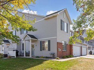1655 Brittany Dr, Shakopee, MN 55379