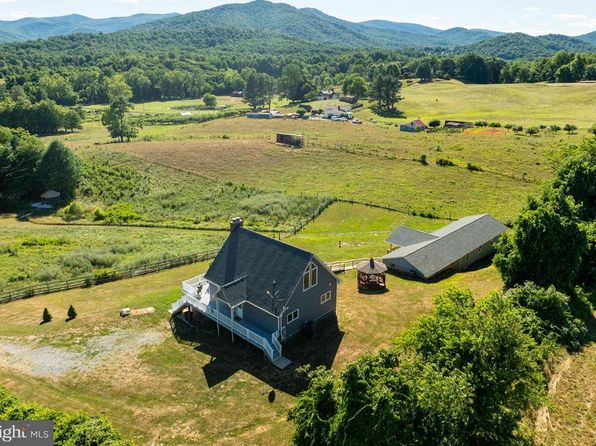 32 Old Hollow Rd, Sperryville, VA 22740