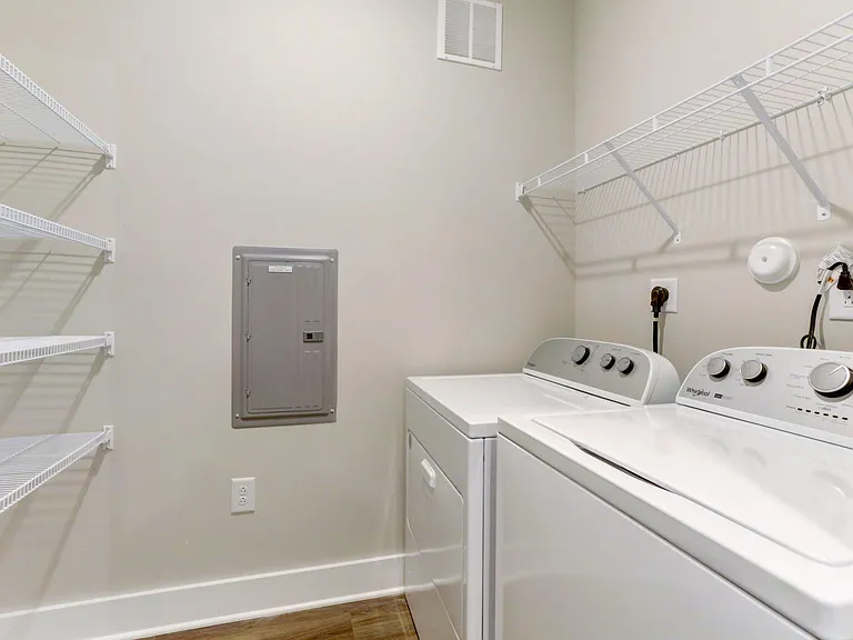 Lofts at Aversboro — Photo 12