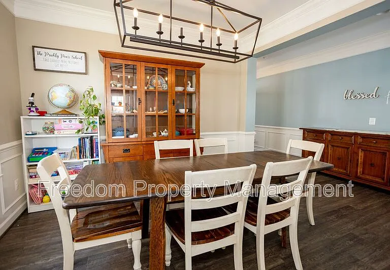 2425 Morgans Point Dr — Photo 9
