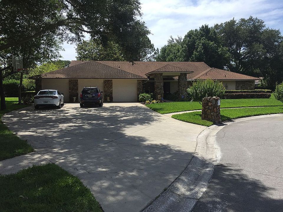 2nd image of 5907 Hammock Woods Dr