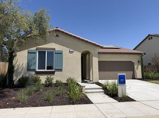 1173 W Maclure Ave, Madera, CA 93636