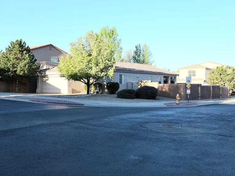 6812 Glenturret Way NE — Photo 21