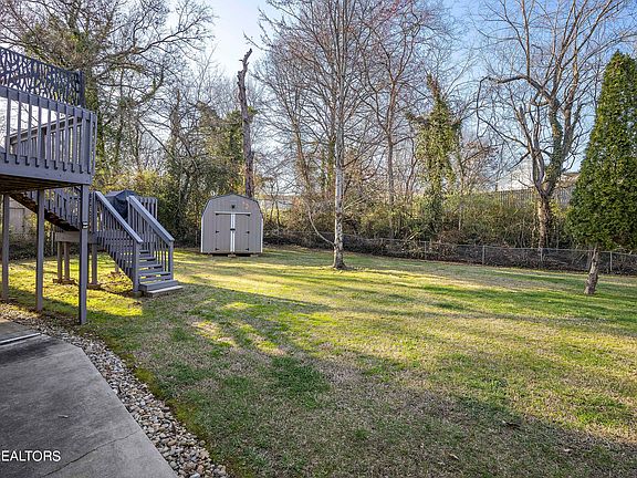 2nd image of 8225 Hunterhill Dr