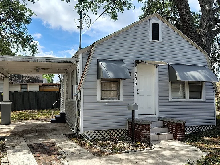 703 E Hanlon St — Photo 12