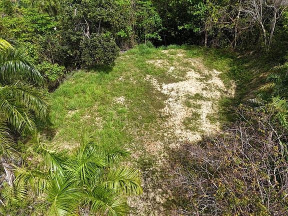 4th image of 413 Int Rd