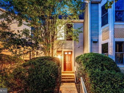 11213 Silentwood Ln, Reston, VA, 20191