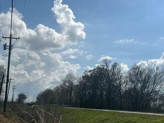 5th image of 4417 Chataignier Rd