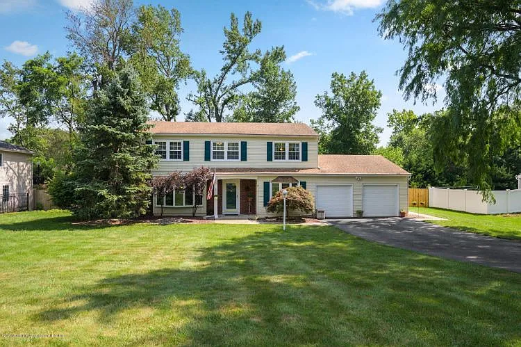 7 Lancelot Rd photo 1