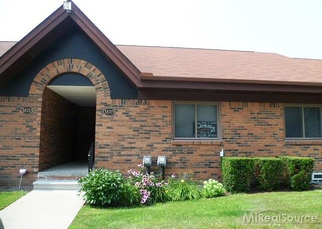 1st image of 38719 Harrison Creek Ct