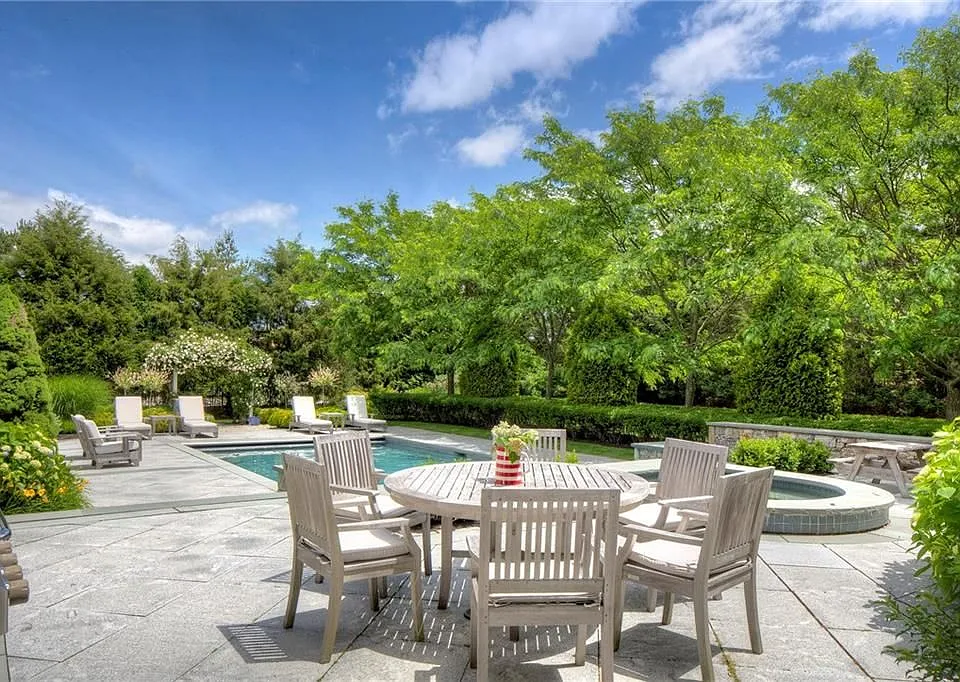271 Carnegie Harbor Dr