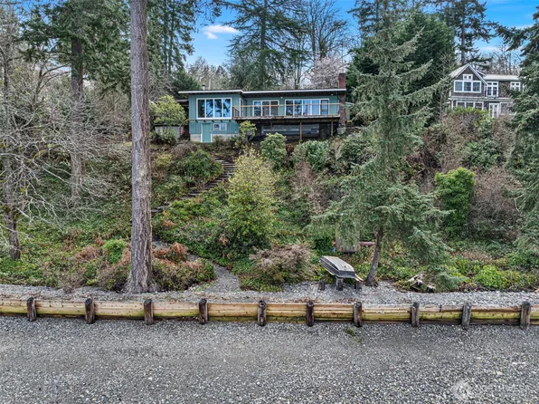 12306 SW 144th Street, Vashon, WA 98070