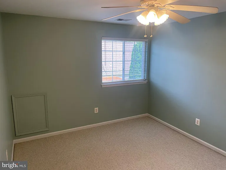 20389 Radcliff Ter — Photo 17