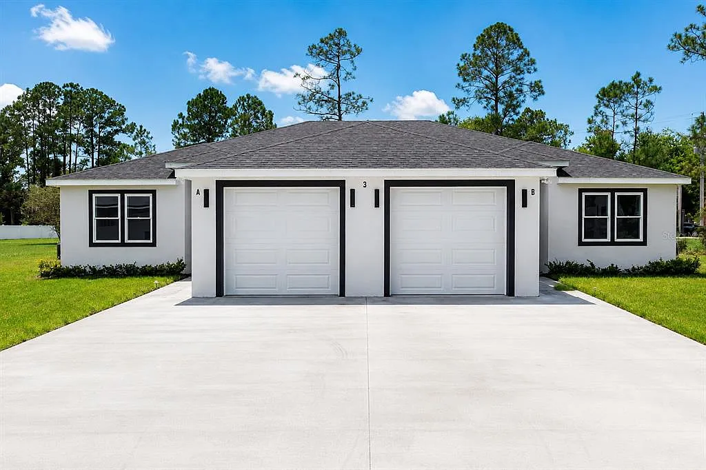 3 bed, 2.0 bath, 1299 sqft, $2,000 — Photo 1