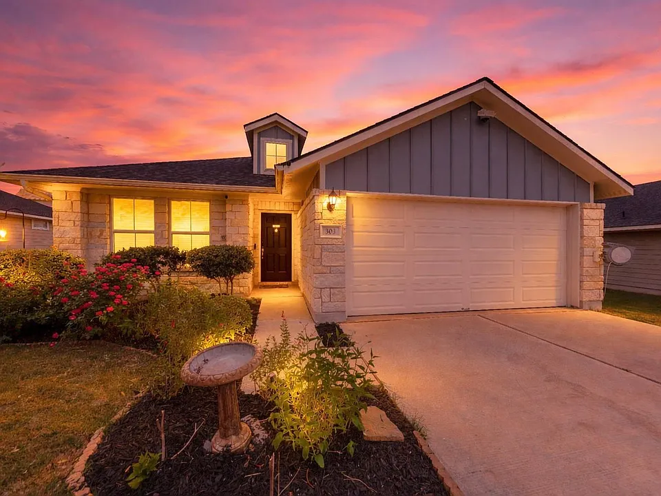 303 Schuyerville Dr