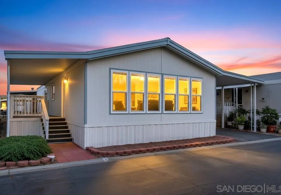 1st image of 11949 Riverside Dr Space 28