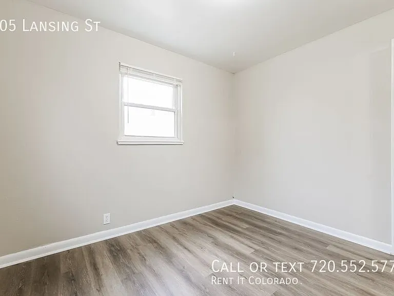 705 Lansing St — Photo 14