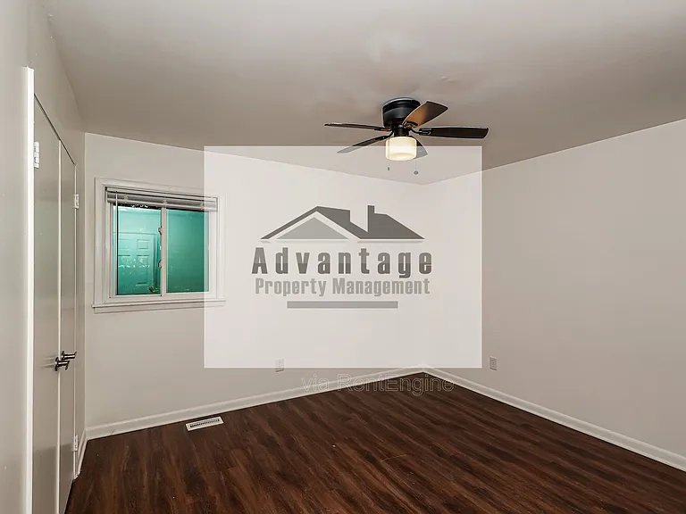 1455 Helen Ln SW — Photo 12