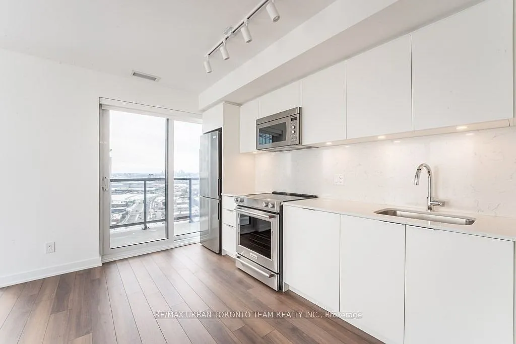 2 bed, $2,300 — Photo 3