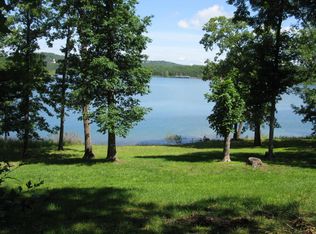 904 Millwood Dr, Branson West, MO 65737