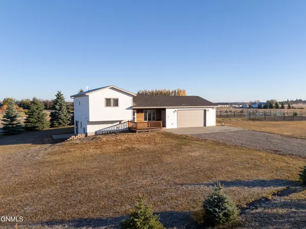 7700 22nd Ave SE, Bismarck, ND 58504