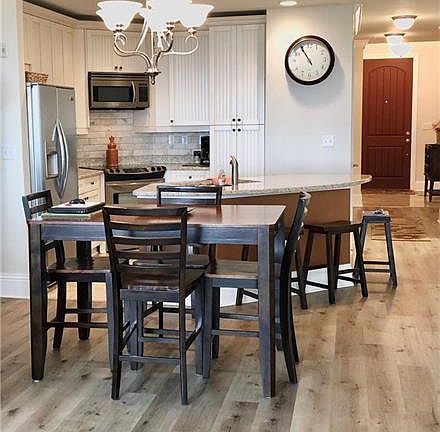 5th image of 300 Waterfront Dr #332