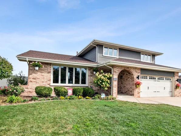 8930 Poplar St, Tinley Park, IL 60487