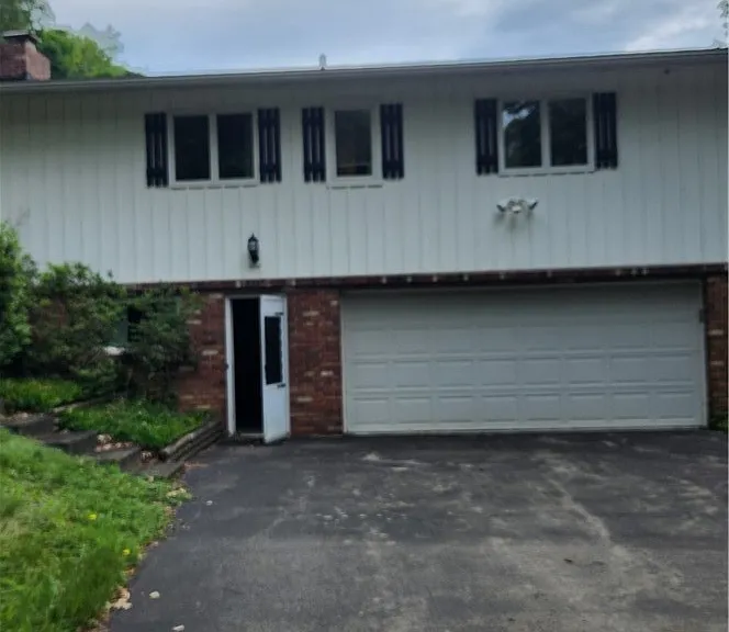 820 Reisenman Ave — Photo 8