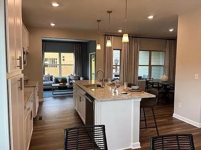 1st image of 705 Brecklin Ln