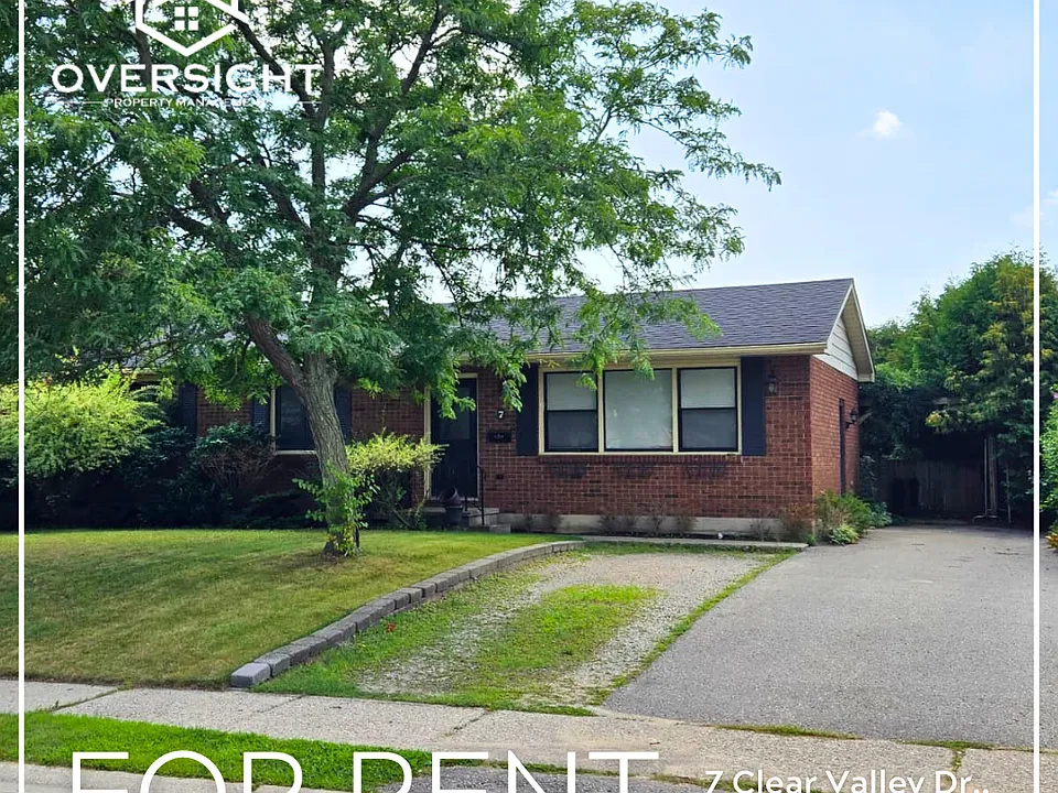 7 Clear Valley Dr