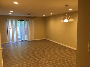 69 Hampshire Dr, Plainsboro, NJ 08536