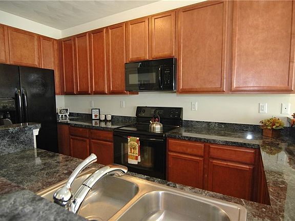 5th image of 5016 Glen Canyon Dr